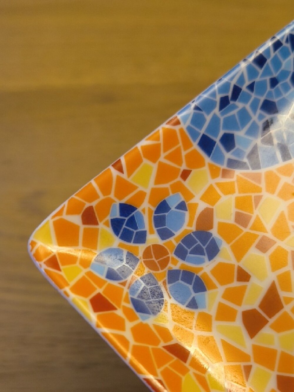 Vintage Antoni Gaudi Barcelona Porcelain Mosaic Trinket Dish - Picture 3 of 11